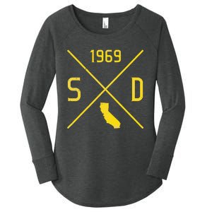 Distressed Retro San Diego Baseball Sd Women's Perfect Tri Tunic Long Sleeve Shirt