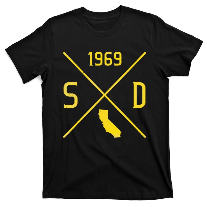 Distressed Retro San Diego Baseball Sd T-Shirt