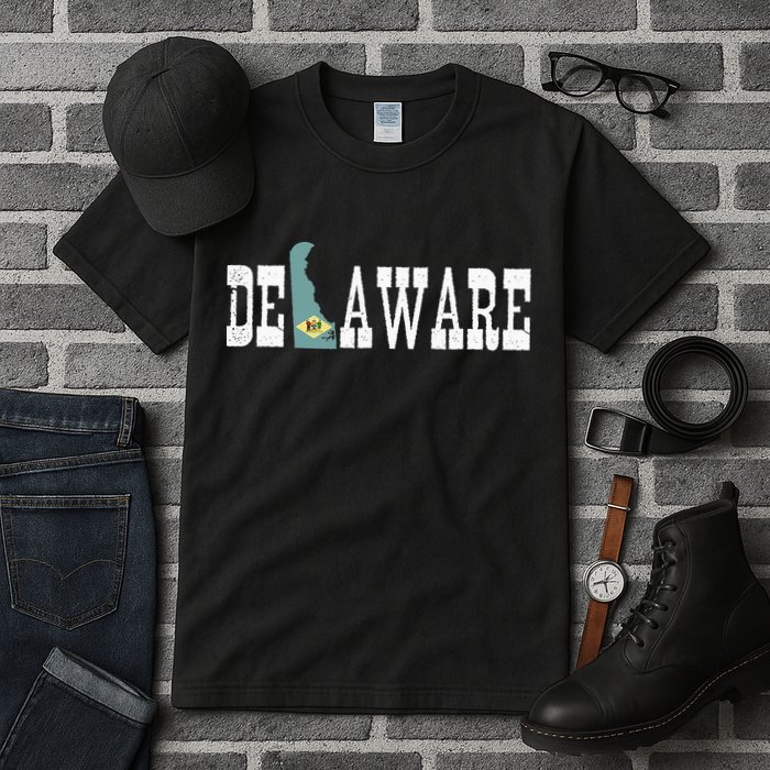 Delaware State And Delaware Flag With Pride For Delaware Tall T-Shirt