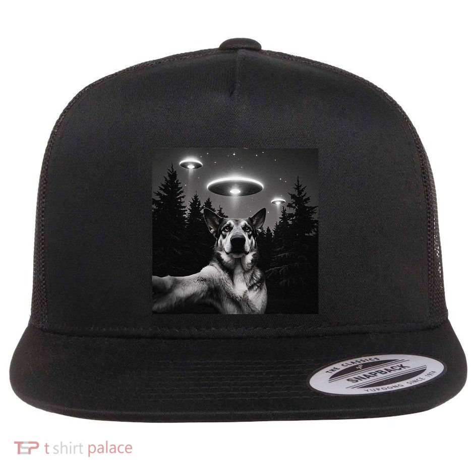 Dog Selfie Funny Invasion Meme Retro Alien Dog Ufo Selfie .Png Flat Bill Trucker Hat