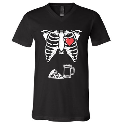 Dad Skeleton Halloween Beer Pizza Funny Pregnancy Couple V-Neck T-Shirt