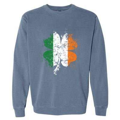 Distressed Shamrock Irish Flag St Patrick's Day Ireland Gift Garment-Dyed Sweatshirt