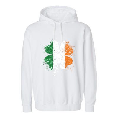 Distressed Shamrock Irish Flag St Patrick's Day Ireland Gift Garment-Dyed Fleece Hoodie