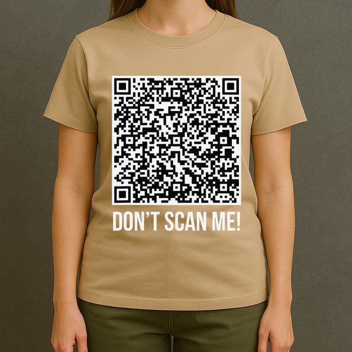 DonT Scan Me! Qr Scan Me Joke Funny Middle Finger T-Shirt