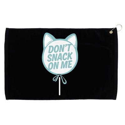 DonT Snack On Me Funny Cat Retro Sweet Treat Grommeted Golf Towel