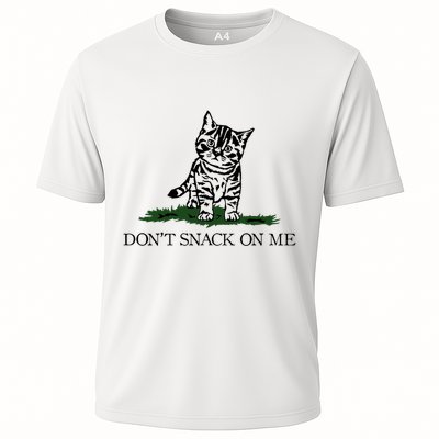 DonT Snack On Me Yellow Cat TheyRe Eating Pets Funny Trump Performance Shirt