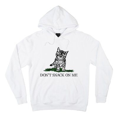 DonT Snack On Me Yellow Cat TheyRe Eating Pets Funny Trump Hoodie