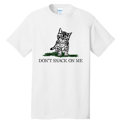 DonT Snack On Me Yellow Cat TheyRe Eating Pets Funny Trump Tall T-Shirt