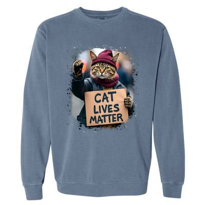 Donald Trump 2024 Cats Cat Lives Matter Trump Garment-Dyed Sweatshirt