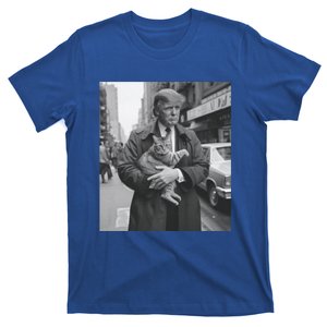 Donald Trump And Cat In Nyc Cute Gift T-Shirt