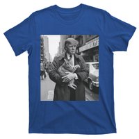 Donald Trump And Cat In Nyc Cute Gift T-Shirt