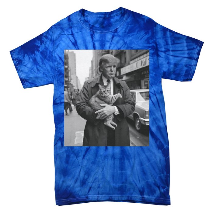 Donald Trump And Cat In Nyc Cute Gift Tie-Dye T-Shirt