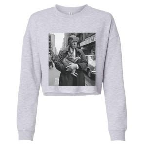 Donald Trump And Cat In Nyc Cute Gift Cropped Pullover Crew