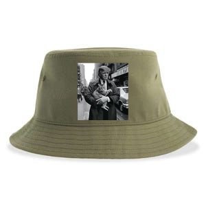 Donald Trump And Cat In Nyc Sustainable Bucket Hat