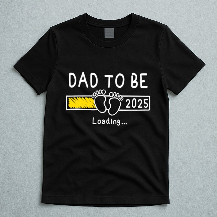 Dad To Be 2025 Dad Est 2025 Daddy To Be Promoted To Daddy T-Shirt