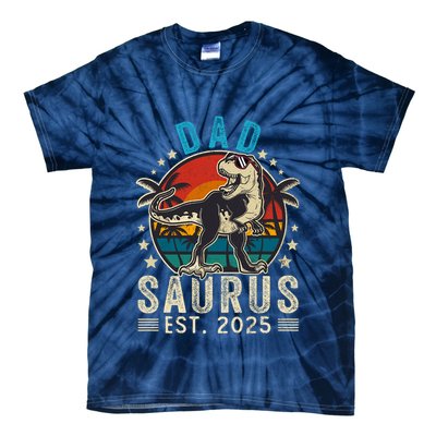Dad To Be 2025 Dad Saurus Dinosaur Promoted To Daddy 2025 Tie-Dye T-Shirt