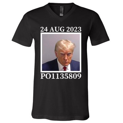 Trump 2024 Mugshot Trump Inmate P01135809 V-Neck T-Shirt