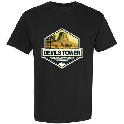 Devils Tower National Monument Wyoming Travel Art Badge Garment-Dyed Heavyweight T-Shirt