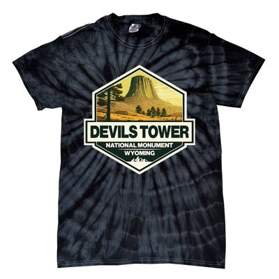 Devils Tower National Monument Wyoming Travel Art Badge Tie-Dye T-Shirt