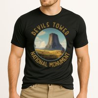 Devils Tower National Monument Distressed Circle Performance Shirt