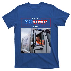 Donald Trump Rides In Garbage Truck Garbage Trump T-Shirt