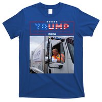 Donald Trump Rides In Garbage Truck Garbage Trump T-Shirt