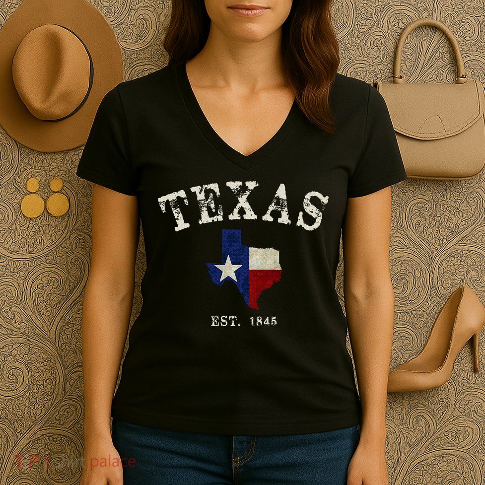 Distressed Texas State Flag Map Women's V-Neck T-Shirt