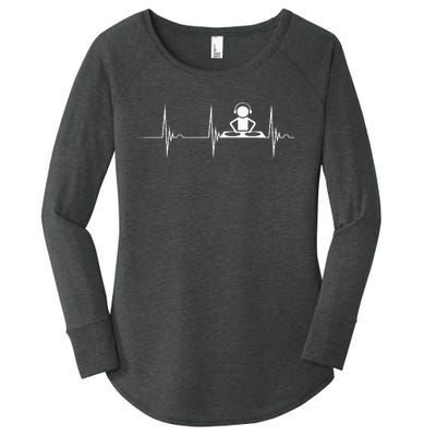 DJ Techno Turntable DJ Heartbeat EKG Pulse Dance Music Women's Perfect Tri Tunic Long Sleeve Shirt