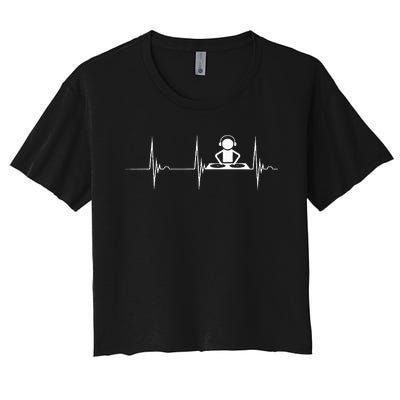 DJ Techno Turntable DJ Heartbeat EKG Pulse Dance Music Women's Crop Top Tee