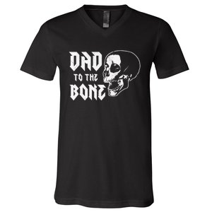 Dad To The Bone Funny Dad Joke Skull Fathers day Halloween V-Neck T-Shirt