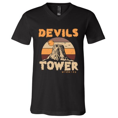 Devil's Tower Wyoming Hiking Camping Mountains Meaningful Gift V-Neck T-Shirt