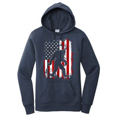 Distressed USA American Bigfoot Sasquatch Flag Women's Pullover Hoodie