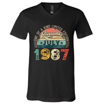 Distressed Vintage Awesome Since July 1987 36th Birthday V-Neck T-Shirt