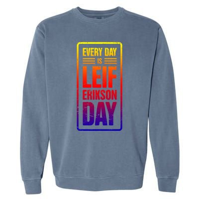 Distressed Viking Leif Erikson Day / Funny Leif Erikson Gift Garment-Dyed Sweatshirt