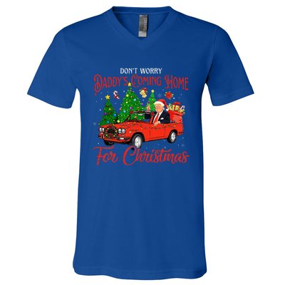 DonT Worry DaddyS Coming Home For Christmas Trump 2024 V-Neck T-Shirt