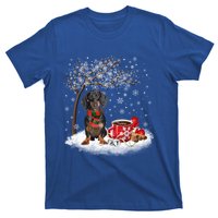 Dachshund Wiener Dog In The Snow Christmas Winter Xmas Tree Gift T-Shirt