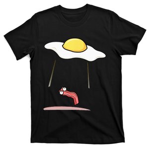 Egg Abducting Bacon Funny Alien UFO Breakfast Galaxy Food T-Shirt