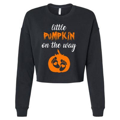 Expecting a Little Pumpkin Cute Pregnancy Graphic Cropped Pullover Crew