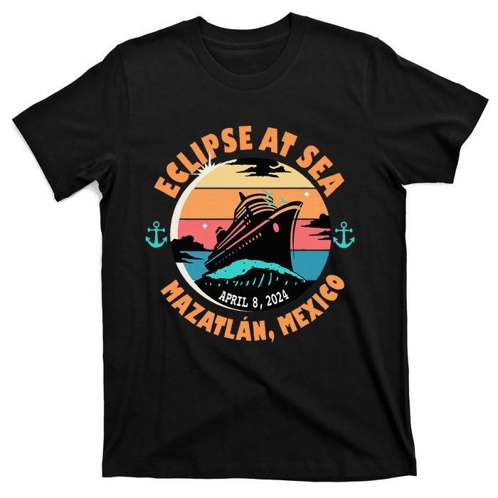 Eclipse At Sea MazatláN Mexico Total Solar Eclipse T-Shirt