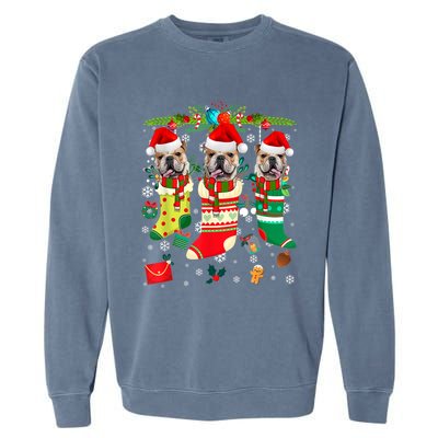 English Bulldogs In Christmas Socks Puppy Lovers Xmas Meaningful Gift Garment-Dyed Sweatshirt