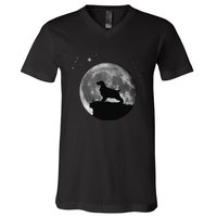 English Cocker Spaniel Dog Moon funny animal V-Neck T-Shirt