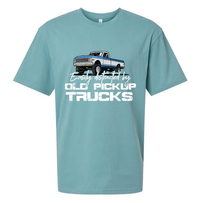 Easily Distracted By Old Pickup Trucks For Retro Sueded Cloud Jersey T-Shirt