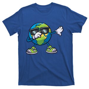 Earth Day Dabbing Students Teachers Great Gift T-Shirt