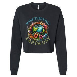 Earth Day Every Day Groovy Retro 70s Earth Day Cropped Pullover Crew