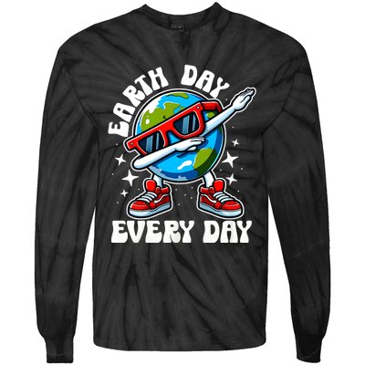 Earth Day Every Day 2024 Funny Dabbing Earth Day Dab Earth Day On April 22 Tie-Dye Long Sleeve Shirt