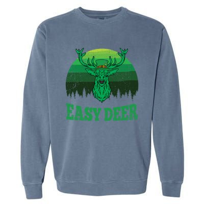 Easy Deer Hunting St Patricks Day Retro Irish Hunter Gift Garment-Dyed Sweatshirt