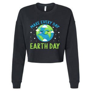 Every Day Is Earth Day Graphic Cropped Pullover Crew