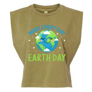 Every Day Is Earth Day Graphic Garment-Dyed Women's Muscle Tee