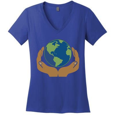 Earth Day Science Teacher Geology Geologist Globe Map Gift Cool Gift Women's V-Neck T-Shirt