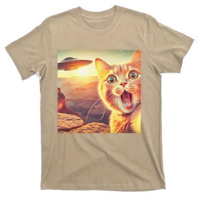 Extraterrestrial Encounter Funny Cat Selfie With Ufo T-Shirt